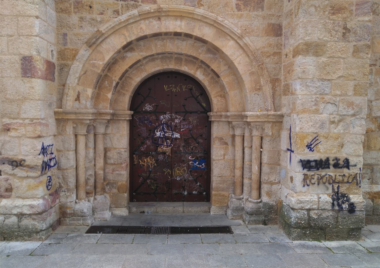 02_-Iglesia-de-San-Esteban-para-foto-de-portada-1320x933a